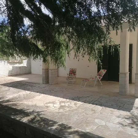 Holiday home Immersa Nel Monopoli